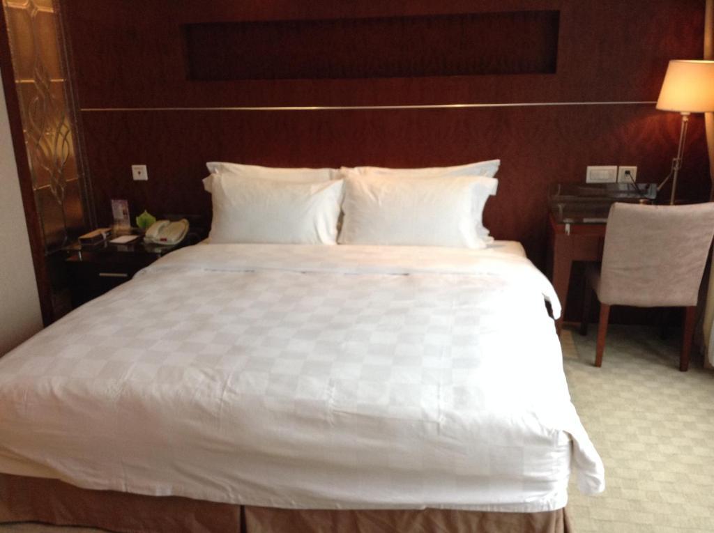 New Times Hotel Shenzhen Railway Station Extérieur photo