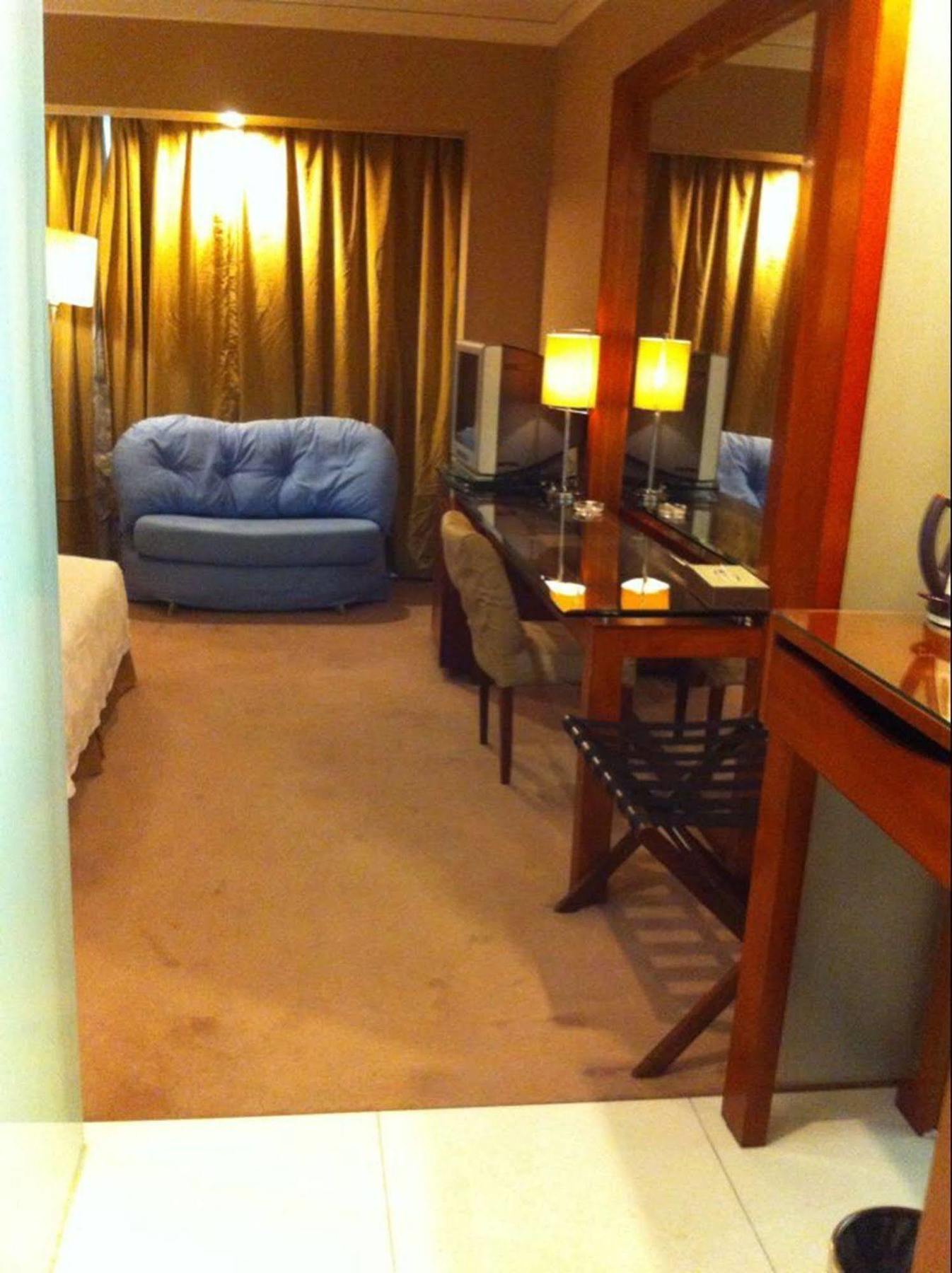 New Times Hotel Shenzhen Railway Station Extérieur photo