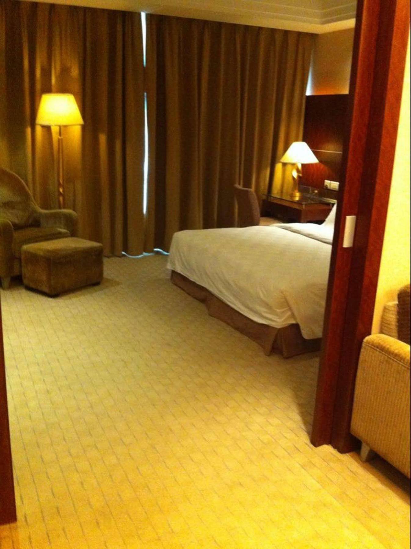 New Times Hotel Shenzhen Railway Station Extérieur photo