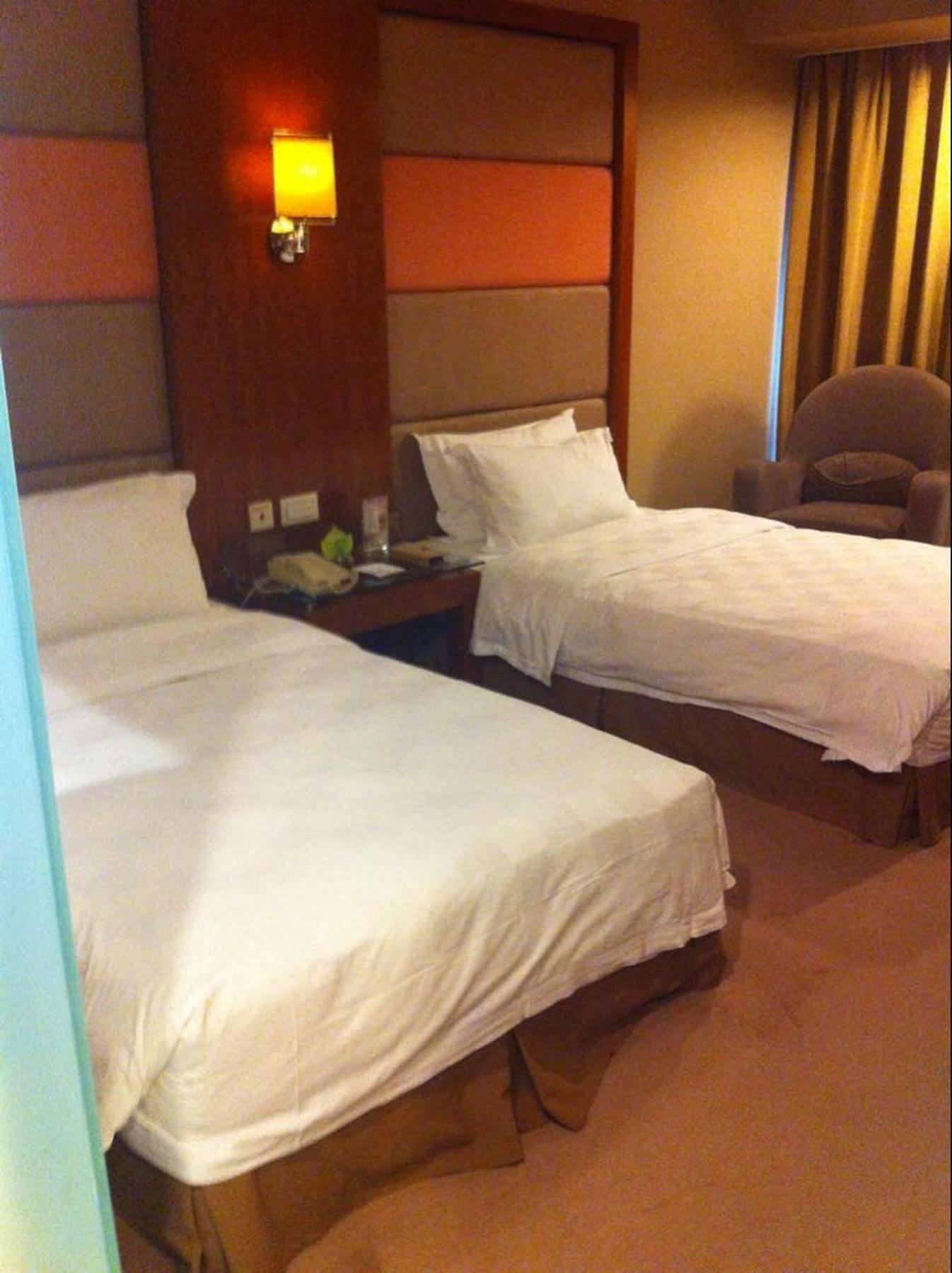 New Times Hotel Shenzhen Railway Station Extérieur photo