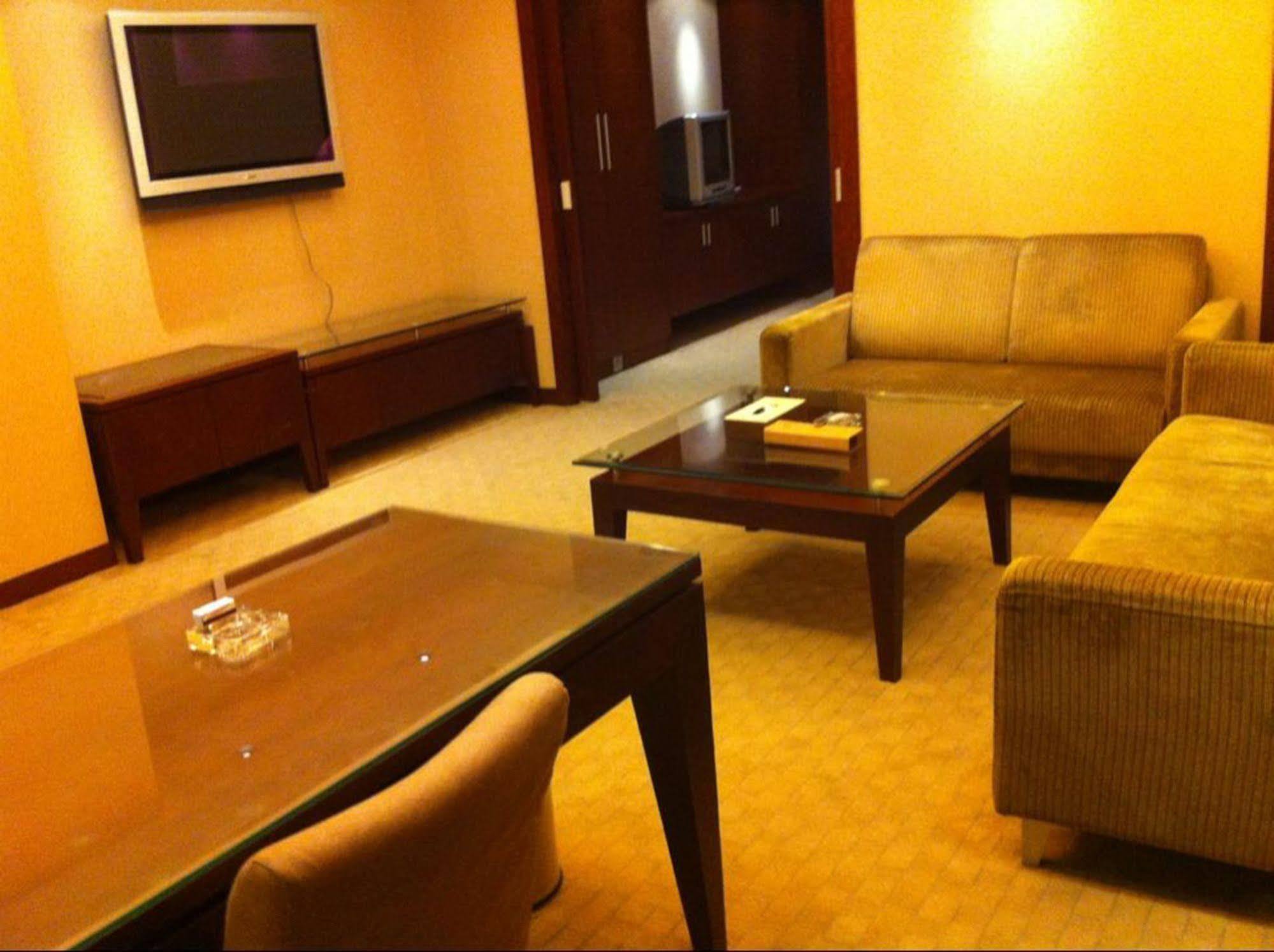 New Times Hotel Shenzhen Railway Station Extérieur photo
